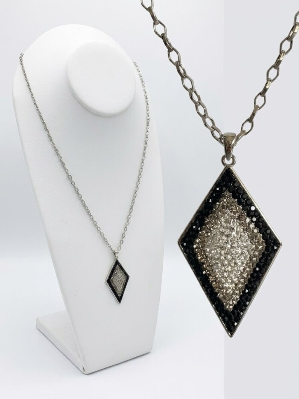 Fifth Avenue Butler Swarovski Crystal Ombre Diamond Pendant Sweater Necklace NWT